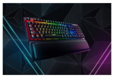 Razer BlackWidow V3 Pro (Yellow Switch) US RGB fekete gamer billentyűzet Iroda és számítástechnika - Billentyűzet / billentyűzet szett - Vezeték nélküli - 440426