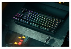 Razer Huntsman V2 Tenkeyless (Red Switch) US RGB fekete gamer billentyűzet Mobil / Kommunikáció / Smart - Tablet / E-book kiegészítő, tok - Billentyűzet - 440423