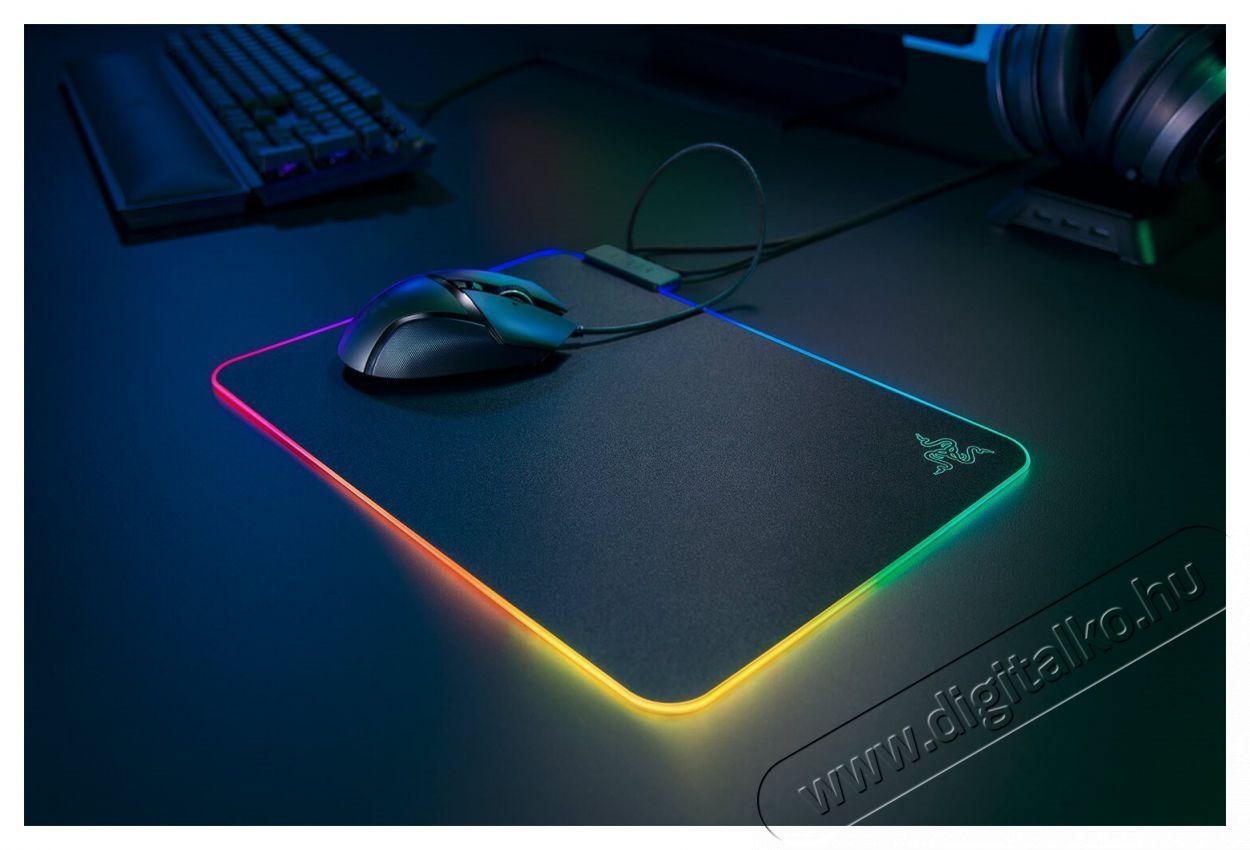 Razer Firefly V2 vil&aacute;g&iacute;t&oacute; gamer eg&eacute;rpad Iroda &eacute;s sz&aacute;m&iacute;t&aacute;stechnika - Eg&eacute;r - Eg&eacute;rpad - 439949