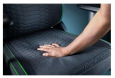 Razer ISKUR V2 X Black Iroda és számítástechnika - Egyéb számítástechnikai termék - 518440