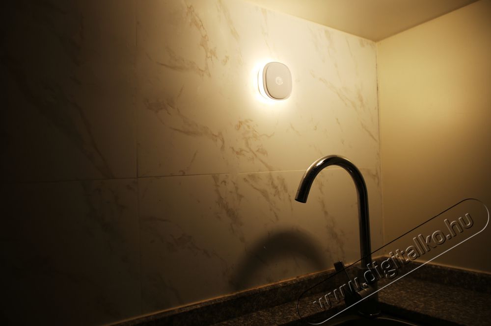 Retlux RNL 105 LED éjszakai fény PIR 3xAAA WW Háztartás / Otthon / Kültér - Világítás / elektromosság - Éjszakai irányfény - 351865