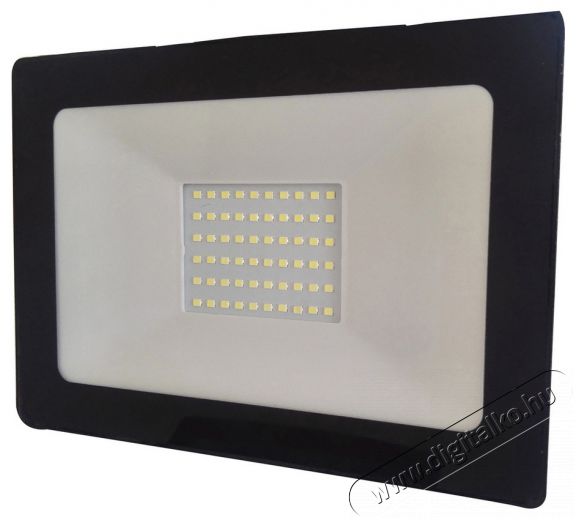 Retlux RSL 245 LED floodlight 50W 4000K Háztartás / Otthon / Kültér - Világítás / elektromosság - Kerti / kültéri lámpa - 351869