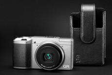 Ricoh GR II digitális fényképezőgép - ezüst Fényképezőgép / kamera - Kompakt fényképezőgép - Félprofi tudású kompakt - 297290
