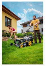 RIWALL RPM 5135 benzines önjáró fűnyíró Háztartás / Otthon / Kültér - Kültér / kerti termék / grill - Fűnyíró / gyeplazító - 416048