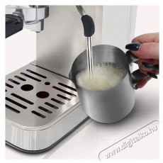 Rohnson R-98016 Hot & Cold Konyhai termékek - Kávéfőző / kávéörlő / kiegészítő - Presszó kávéfőző - 503625