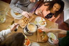 Russell Hobbs 22560-56 Fiesta fondue készítő Konyhai termékek - Konyhai kisgép (sütés / főzés / hűtés / ételkészítés) - Konyhai különlegesség - 298339
