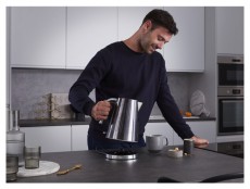 Russell Hobbs 25240-70 Geo Steel vízforraló Konyhai termékek - Vízforraló / teafőző - 443391