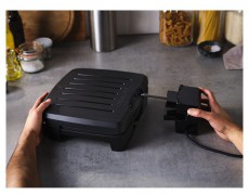 Russell Hobbs George Foreman 28310-56/GF Immersa Grill Medium fekete kontaktgrill Konyhai termékek - Konyhai kisgép (sütés / főzés / hűtés / ételkészítés) - Kontakt grill sütő / sütőlap - 497845