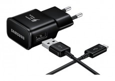 SAMSUNG EP-TA20EBEC hálózati töltő / Type-C - fekete Mobil / Kommunikáció / Smart - Mobiltelefon kiegészítő / tok - Hálózati-, autós töltő - 331339