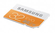SAMSUNG SDHC 32GB Evo UHS-I:1 MB-SP32D/EU Memória kártya / Pendrive - SD / SDHC / SDXC kártya - 302754