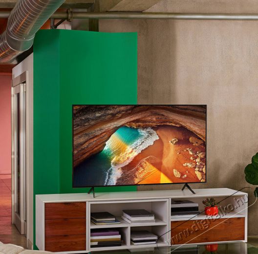 SAMSUNG QE82Q60R 4K UHD Smart QLED televízió Televíziók - LED televízió - UHD 4K felbontású - 351203