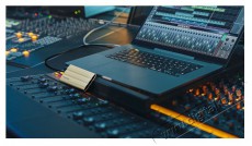 SAMSUNG 1000GB USB 3.2 (MU-PE1T0K/EU) bézs T7 Shield külső SSD Egyéb - Nem forgalmazzuk ! - 386194