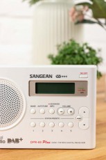 Sangean DPR-69 DAB+ hordozható rádió - FEHÉR Audio-Video / Hifi / Multimédia - Rádió / órás rádió - Hordozható, zseb-, táska rádió - 259257
