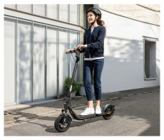 Segway Ninebot KickScooter F2 E II elektromos roller Háztartás / Otthon / Kültér - Játék / Sport - Roller / segway / gördeszka - 506908