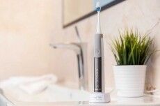Sencor SOC 2200SL szónikus elektromos fogkefe Szépségápolás / Egészség - Száj / fog ápolás - Elektromos fogkefe - 331878