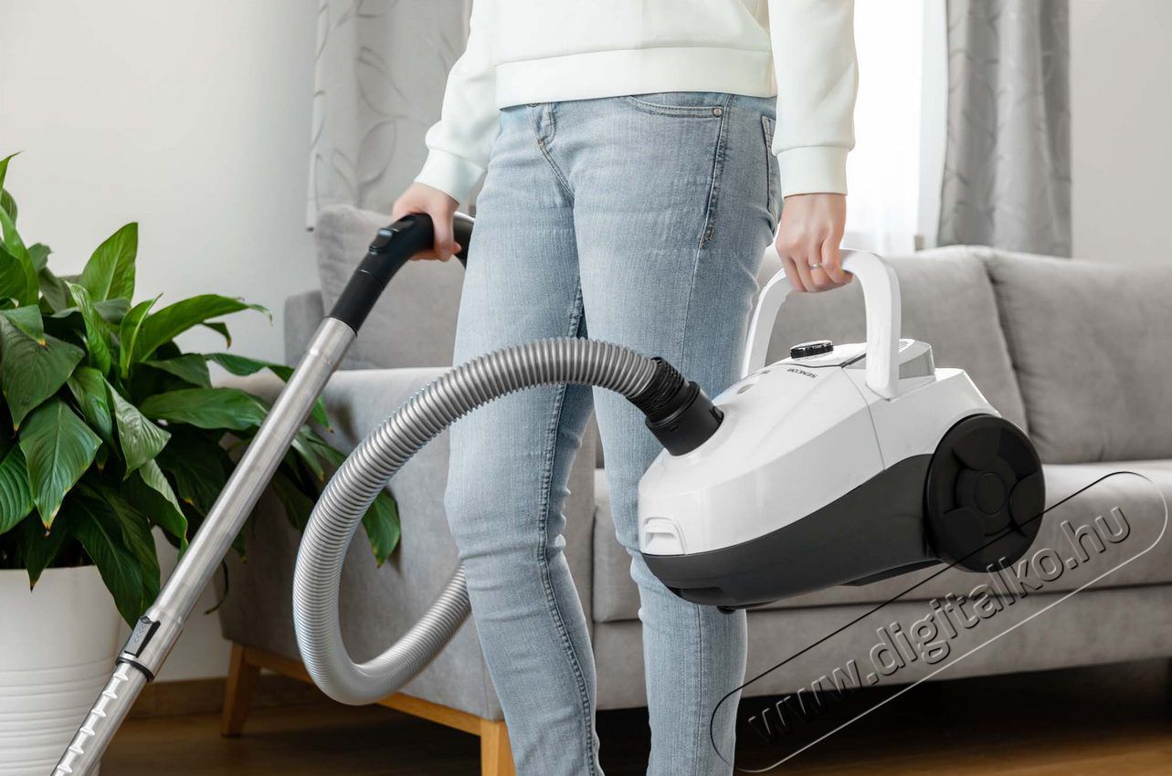 Sencor SVC 5500WH porszívó Háztartás / Otthon / Kültér - Porszívó / takarítógép - Porzsákos porszívó - 361499