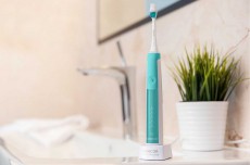Sencor SOC 2202TQ szónikus elektromos fogkefe Szépségápolás / Egészség - Száj / fog ápolás - Elektromos fogkefe - 331880