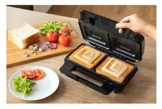 Sencor SSM 9978BK 4in1 szendvicssütő Konyhai termékek - Konyhai kisgép (sütés / főzés / hűtés / ételkészítés) - Melegszendvics / gofri sütő - 376841