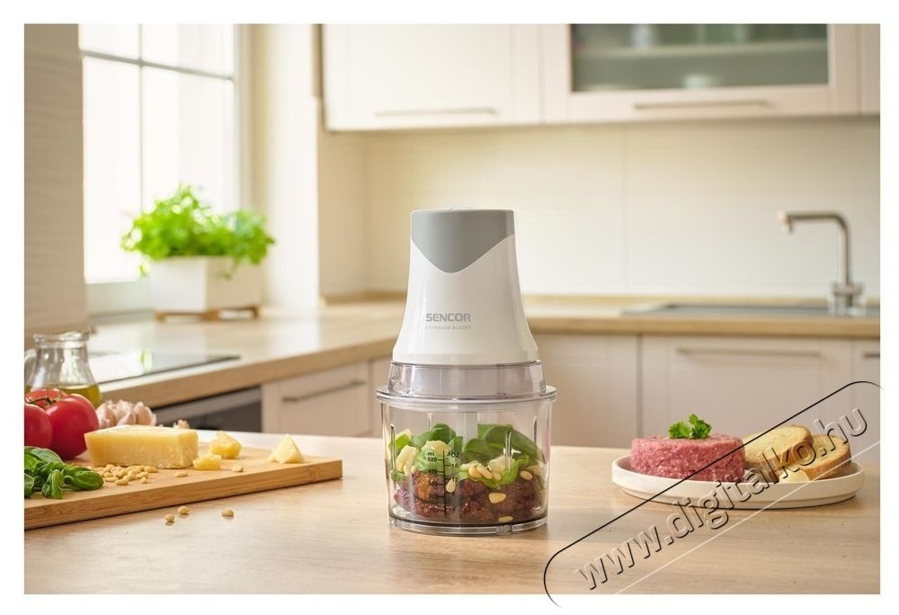 Sencor SCB 3000WH 1L feh&eacute;r apr&iacute;t&oacute; Konyhai term&eacute;kek - Konyhai kisg&eacute;p (elők&eacute;sz&iacute;t&eacute;s / feldolgoz&aacute;s) - Apr&iacute;t&oacute; / dar&aacute;l&oacute; - 539004