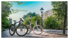 SHARP BK-RS08-ES Hybrid e-Bike ezüst metál Háztartás / Otthon / Kültér - Játék / Sport - Roller / segway / gördeszka - 499543