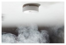 SHELLY PLUS Smoke fehér WiFi-s okos füstérzékelő Háztartás / Otthon / Kültér - Biztonságtechnika - Füst- és szén-monoxid érzékelő - 478247