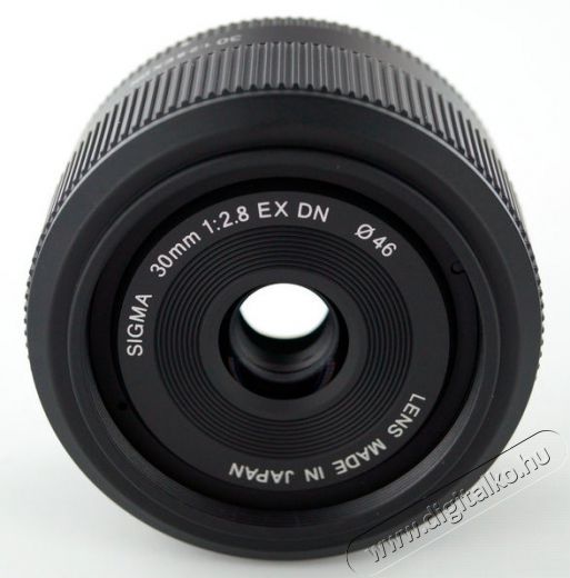 Sigma 30mm f/2,8 (A) EX DN fekete - Sony (3 év garancia!) Fotó-Videó kiegészítők - Objektív - Fix fókuszú objektív - 265966