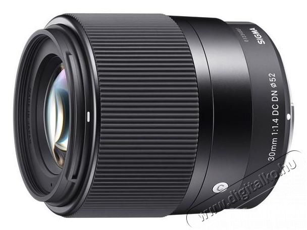 Sigma 30mm f/1,4 (C) DC DN - Sony E (3 év garancia!) Fotó-Videó kiegészítők - Objektív - Fix fókuszú objektív