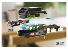 Skil RED BC1E3111AA 20V Max 18 V 4 Ah akkumulátor és gyorstöltő szett Akkuk és töltők - Li-ion akkumulátor és töltő (gyári) - Szettben - 389276