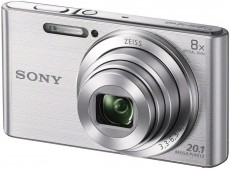 SONY DSCW830S Digitális fényképezőgép - ezüst + 32GB SDHC memóriakártya Fényképezőgép / kamera - MILC cserélhető objektíves kompakt fényképezőgép - 362015