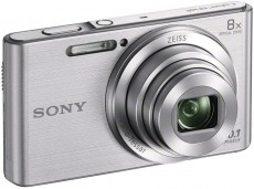 SONY DSCW830S Digitális fényképezőgép - ezüst + 32GB SDHC memóriakártya Fényképezőgép / kamera - MILC cserélhető objektíves kompakt fényképezőgép - 362015
