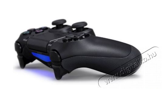 SONY PlayStation 4 (PS4) 1TB fekete konzol + Uncharted 4: A Thiefs End játék Iroda és számítástechnika - Játék konzol - Playstation 4 (PS4) konzol - 313056