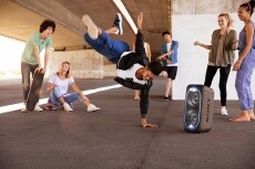 SONY GTKXB60B Bluetooth hangszóró - fekete Audio-Video / Hifi / Multimédia - Hordozható, vezeték nélküli / bluetooth hangsugárzó - Hordozható, vezeték nélküli / bluetooth hangsugárzó - 326735