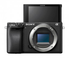 SONY Alpha 6400 + 16-50mm - fekete Fényképezőgép / kamera - MILC cserélhető objektíves kompakt fényképezőgép - 347158