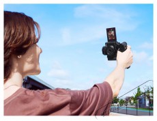 SONY ZV-1F vlogkamera F&eacute;nyk&eacute;pezőg&eacute;p / kamera - Kompakt f&eacute;nyk&eacute;pezőg&eacute;p - Norm&aacute;l tud&aacute;s&uacute; kompakt - 520078