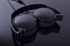 SoundMAGIC SM-P11S-01 P11S headset - fekete Audio-Video / Hifi / Multimédia - Fül és Fejhallgatók - Fejhallgató mikrofonnal / headset - 324940