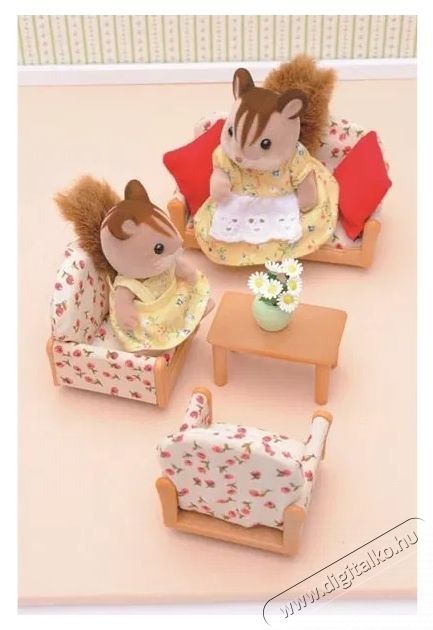 Sylvanian Families b&uacute;tor - &uuml;lőgarnit&uacute;ra asztallal H&aacute;ztart&aacute;s / Otthon / K&uuml;lt&eacute;r - J&aacute;t&eacute;k / Sport - J&aacute;t&eacute;kfigura - 532290