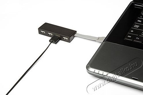 Targus ACH114EU mini travel 4 portos USB HUB Iroda és számítástechnika - Notebook kiegészítő - USB hub / elosztó - 324952