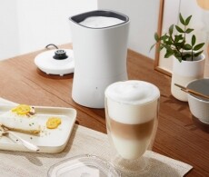 Tchibo Elektromos tejhabosító - fehér (357373) Konyhai termékek - Kávéfőző / kávéörlő / kiegészítő - Tejhabosító - 361437