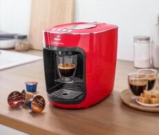 Tchibo Cafissimo Mini kapszulás kávéfőző - piros Konyhai termékek - Kávéfőző / kávéörlő / kiegészítő - Kapszulás / podos kávéfőző - 347588