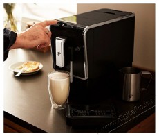 Tchibo Esperto Latte Antracit automata kávéfőző Konyhai termékek - Kávéfőző / kávéörlő / kiegészítő - Automata kávéfőző - 499587