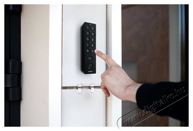 Tedee  Keypad Pro, fekete H&aacute;ztart&aacute;s / Otthon / K&uuml;lt&eacute;r - Okos otthon - Kieg&eacute;sz&iacute;tő - 519801