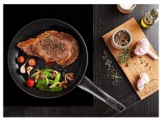 Tefal G2680472 serpenyő 24cm ultimate Konyhai termékek - Edény - Serpenyő - 379145