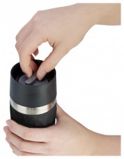 Tefal N2160110 Compact Utazó bögre, 0,3 l fekete Konyhai termékek - Konyhai eszköz - Egyéb konyhai eszköz - 465279