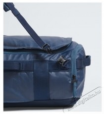 The North Face Base Camp Voyager Duffel 32l utaz&oacute;t&aacute;ska, k&eacute;k H&aacute;ztart&aacute;s / Otthon / K&uuml;lt&eacute;r - J&aacute;t&eacute;k / Sport - Kieg&eacute;sz&iacute;tő - 533860