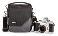 ThinkTank Mirrorless Mover 10 válltáska - fekete/szénszürke Fotó-Videó kiegészítők - Fotó-videó táska / tok - Kézi és válltáska - 303918