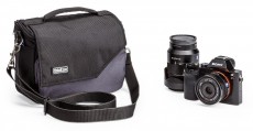ThinkTank Mirrorless Mover 20 válltáska - fekete/szénszürke Fotó-Videó kiegészítők - Fotó-videó táska / tok - Kézi és válltáska - 303920