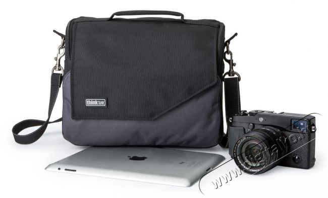 ThinkTank Mirrorless Mover 30i válltáska - fekete/szénszürke Fotó-Videó kiegészítők - Fotó-videó táska / tok - Kézi és válltáska - 303924