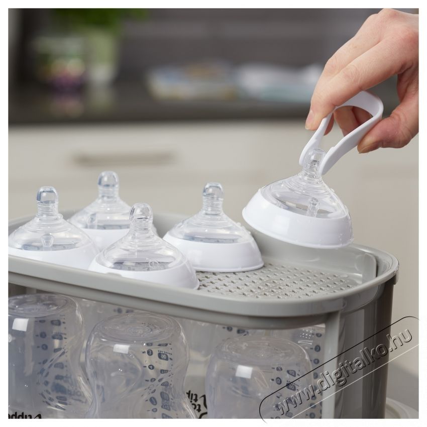 Tommee Tippee Advanced elektromos steriliz&aacute;l&oacute;, 6 palack sz&aacute;m&aacute;ra Sz&eacute;ps&eacute;g&aacute;pol&aacute;s / Eg&eacute;szs&eacute;g - Baba mama term&eacute;k - Steriliz&aacute;l&oacute; - 533895