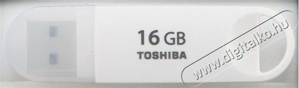 Toshiba Suzaku UT16GSW 16GB USB 3.0 pendrive - fehér Memória kártya / Pendrive - Pendrive - 313156