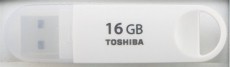 Toshiba Suzaku UT16GSW 16GB USB 3.0 pendrive - fehér Memória kártya / Pendrive - Pendrive - 313156